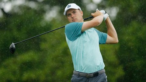 Spieth shoots 42-31 thanks to errant, then excellent driving