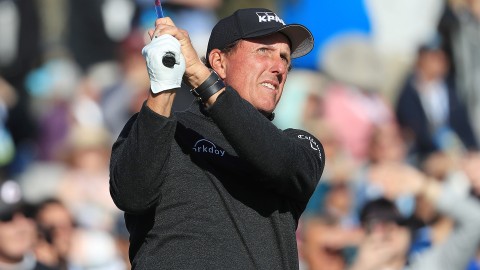Mickelson (74) 'outplayed' but gains 'motivation and momentum'