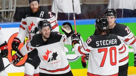 Canada advances to final after beating Americans 4-2 at world hockey championship