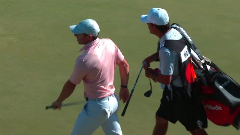 McIlroy snaps wedge after loose chip
